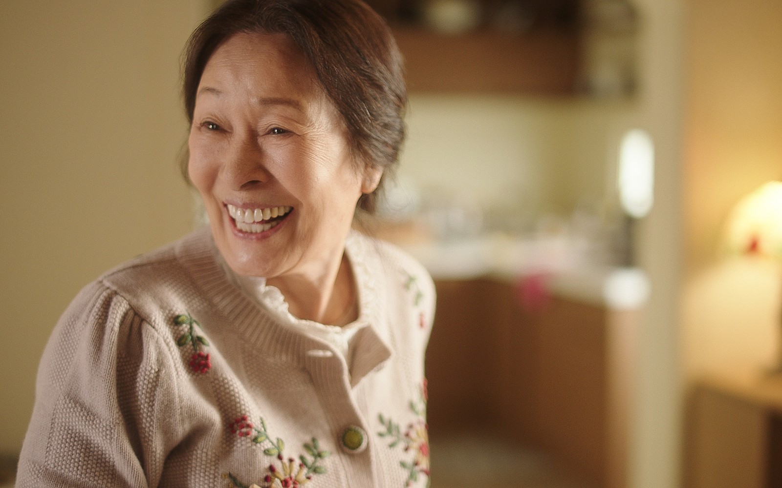 여전히 찬란하게
